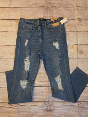 Aeropostale High-Rise Distressed Blue Jeans